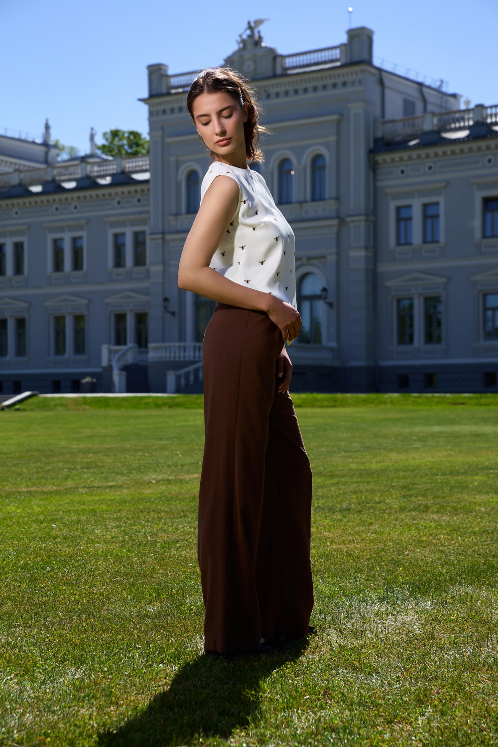 Rudos kelnės "Artemidė"