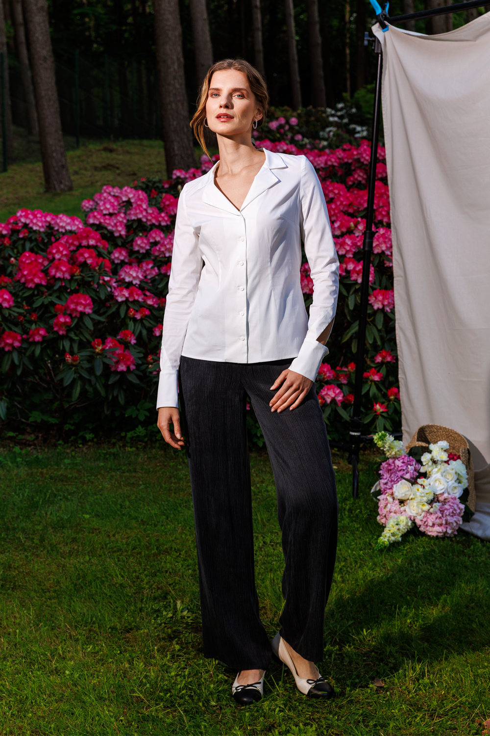 Juodos liocelio ir viskozės kelnės "Essenza"