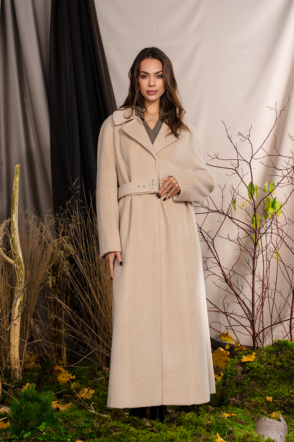 Prabangus paltas "Vidurnakčio Saulė"