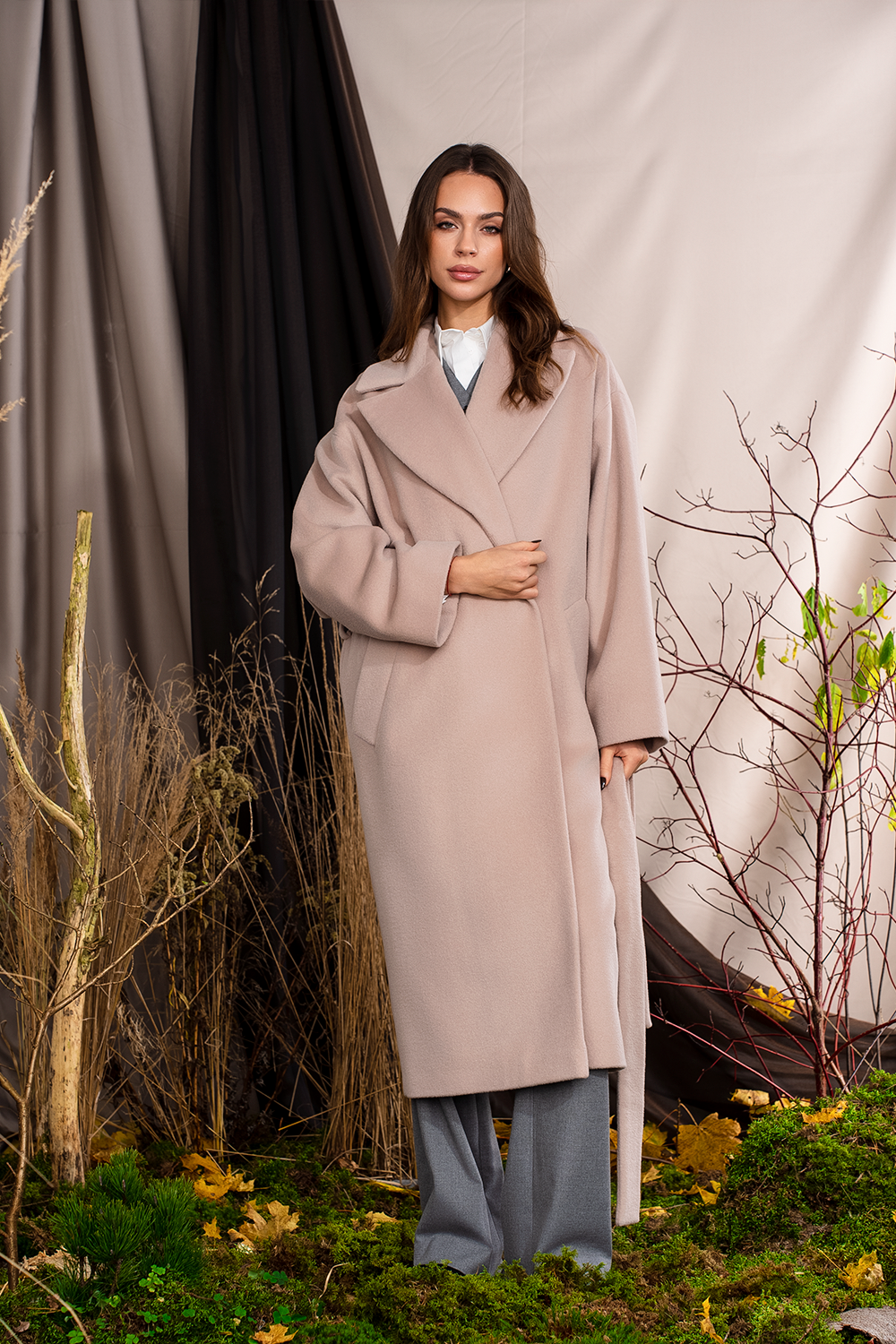 Pelenų rožės spalvos paltas "Kvarco Rožė"