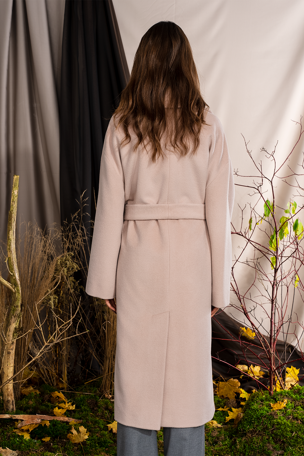 Pelenų rožės spalvos paltas "Kvarco Rožė"