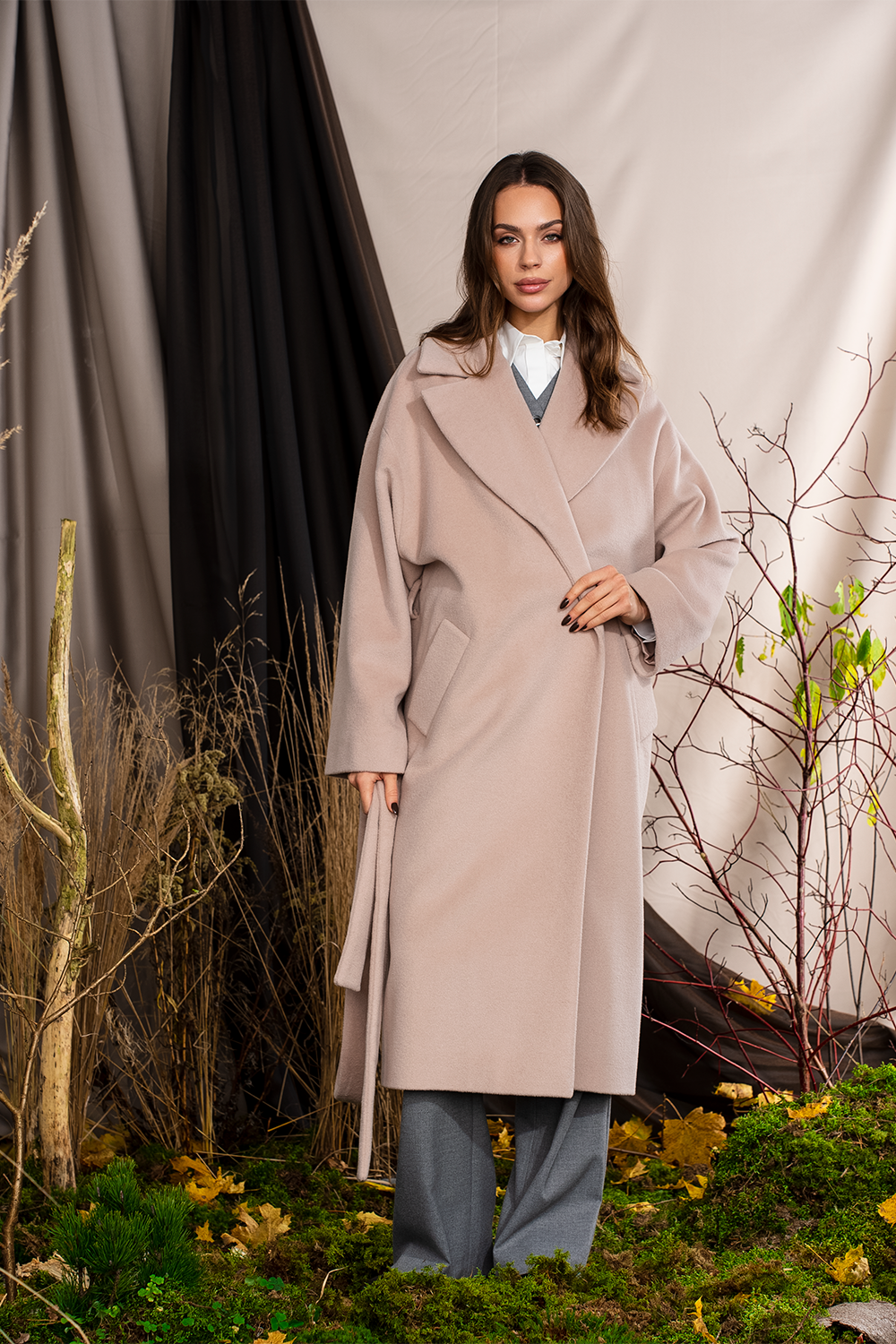 Pelenų rožės spalvos paltas "Kvarco Rožė"