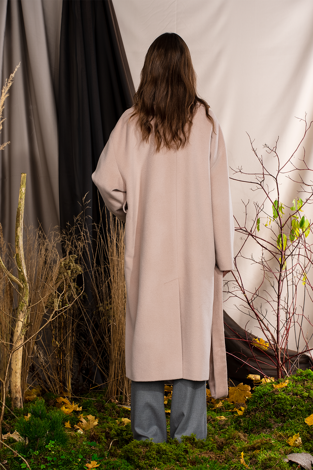 Pelenų rožės spalvos paltas "Kvarco Rožė"