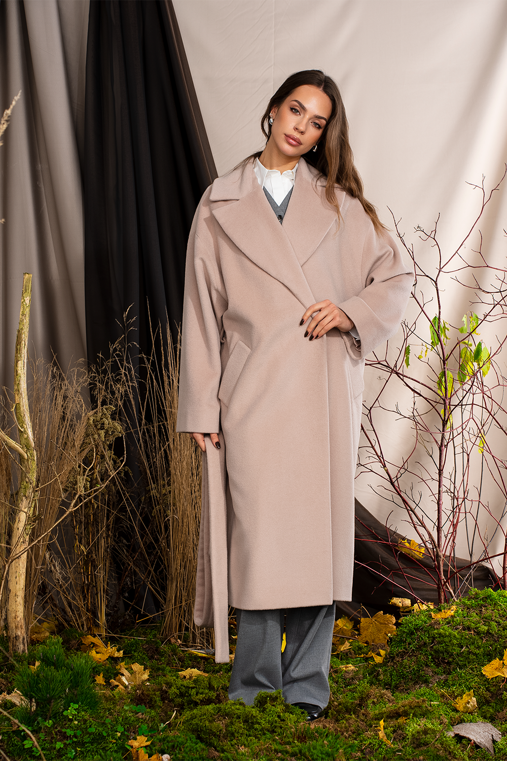 Pelenų rožės spalvos paltas "Kvarco Rožė"