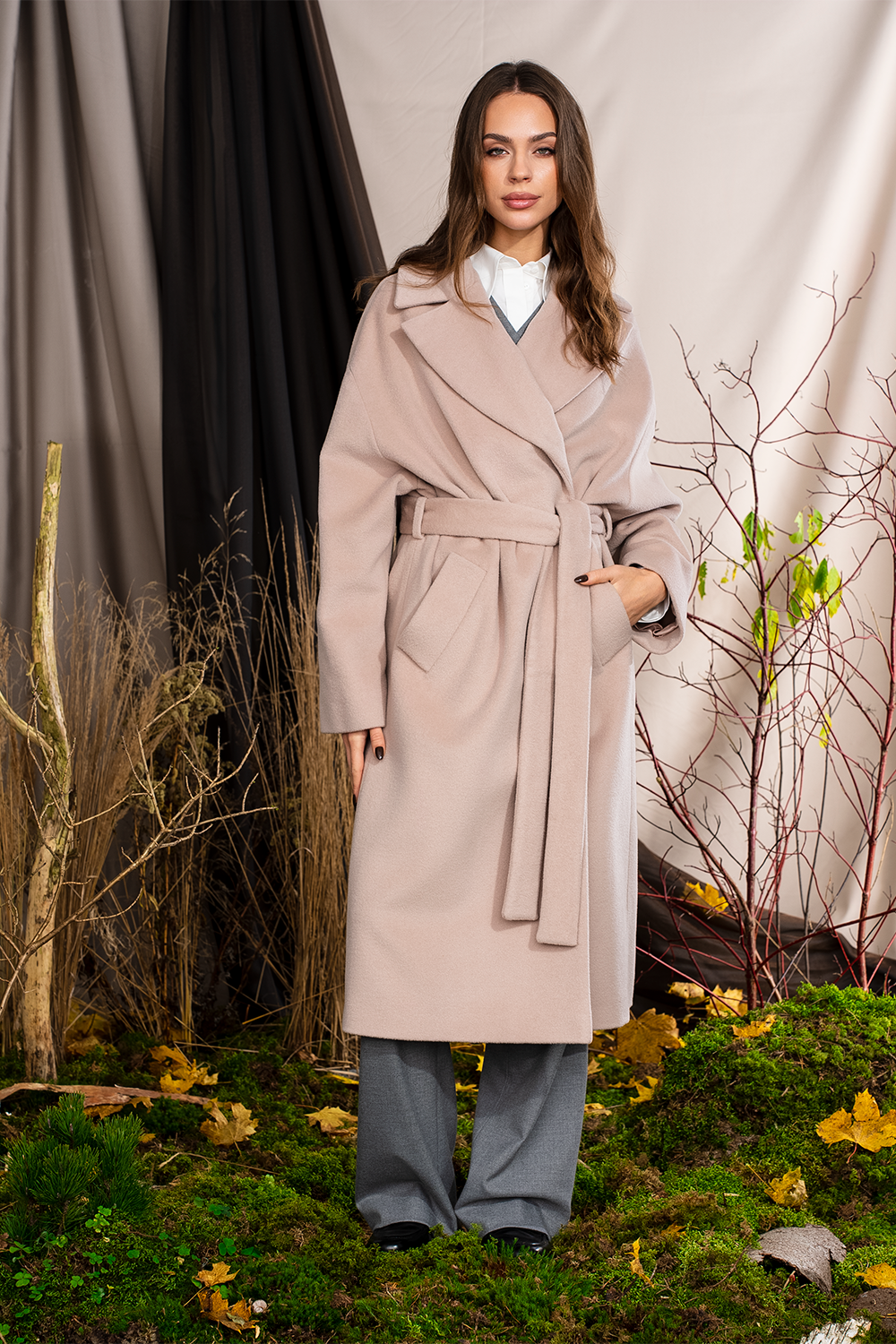 Pelenų rožės spalvos paltas "Kvarco Rožė"