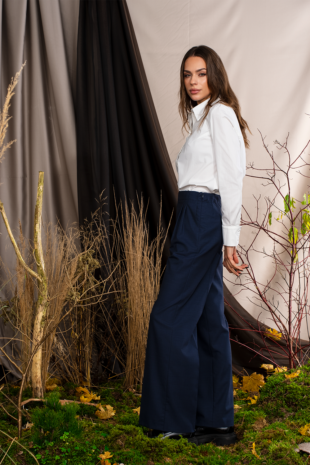 Klasikinės moteriškos kelnės "Neivė"