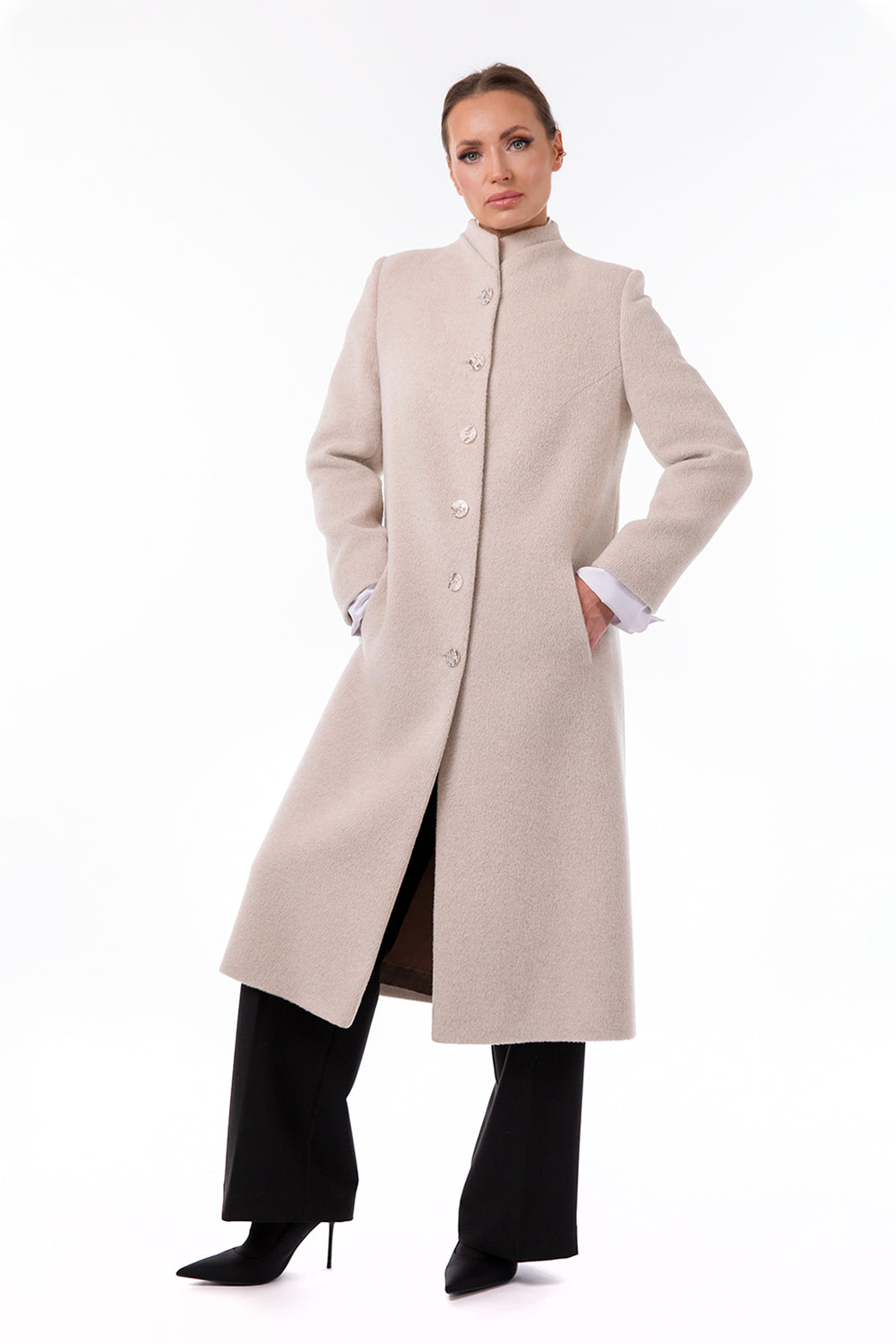 Milk-colored classic coat